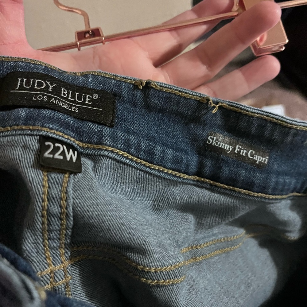 Judy Blue Skinny Fit Capri Jeans